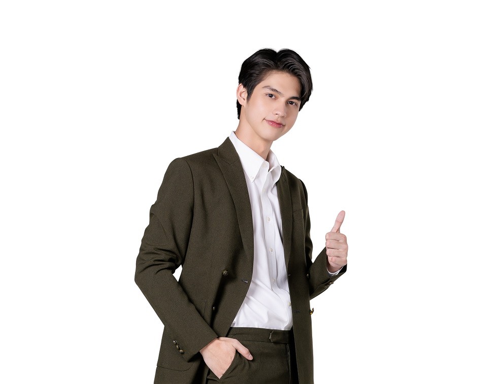 “ไบร์ท-วชิรวิชญ์” สุดฮอต งานพรีเซ็นเตอร์เข้าไม่หยุด!!