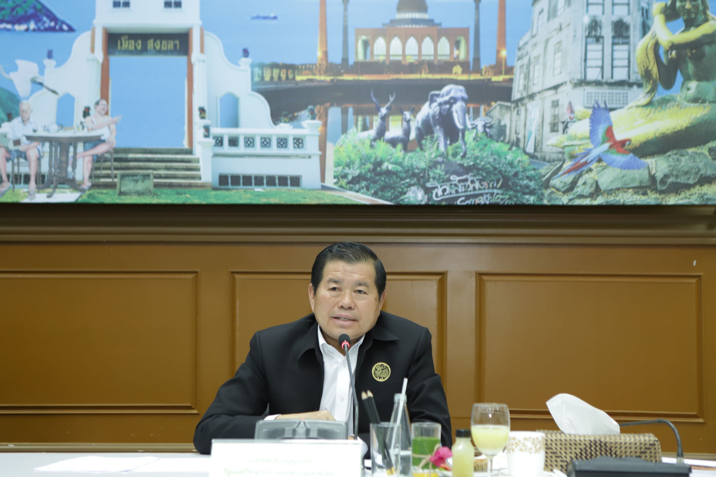 “นิพนธ์” ติดตามงานกลุ่มจังหวัดภาคใต้ฝั่งอ่าวไทย  สั่งเร่งจัดหาแหล่งน้ำสำรอง-ส่งเสริมเกษตรกรปลูกพืชน้ำน้อย 