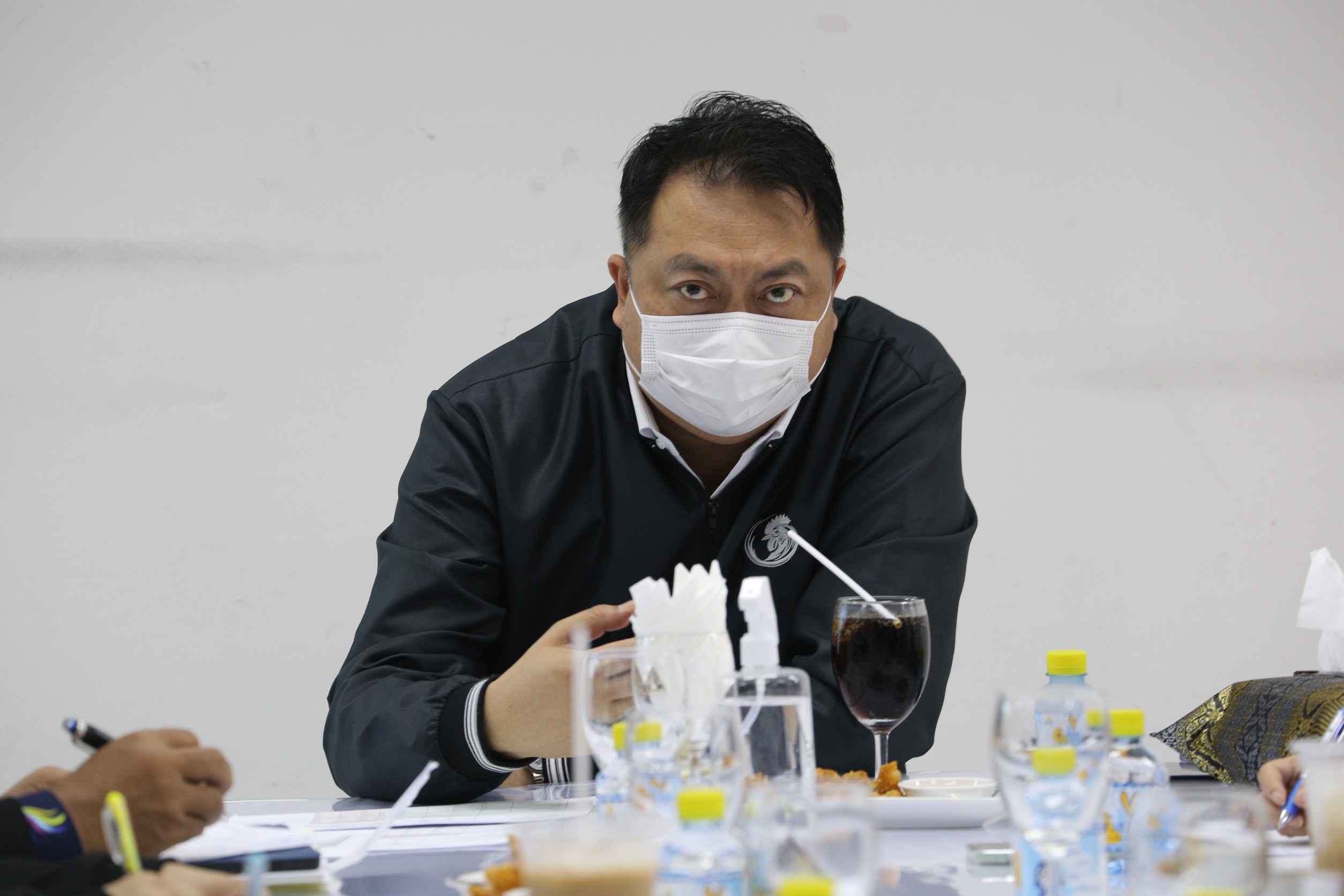 “จับกัง1” รุกตรวจเชิงรุกโควิดกลุ่มแรงงานกว่าแสนคน ประกันสังคมพร้อมดูแลผู้ประกันตนส่งเข้ารักษาตัวครบถ้วน