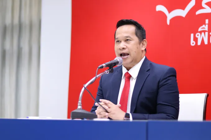 "อนุสรณ์" ชี้ ความกลัวทำให้เสื่อม "3ป.-พรรคร่วม" เสียรังวัดเขียนด้วยมือลบด้วยเท้า