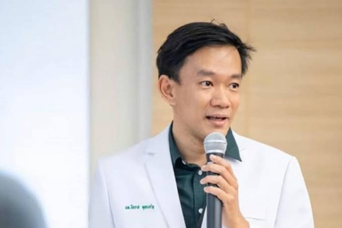 'หมอโอภาส' เตือนโควิดโอไมครอนรุนแรงน้อย แต่ไม่อ่อนโยนกับทุกคน