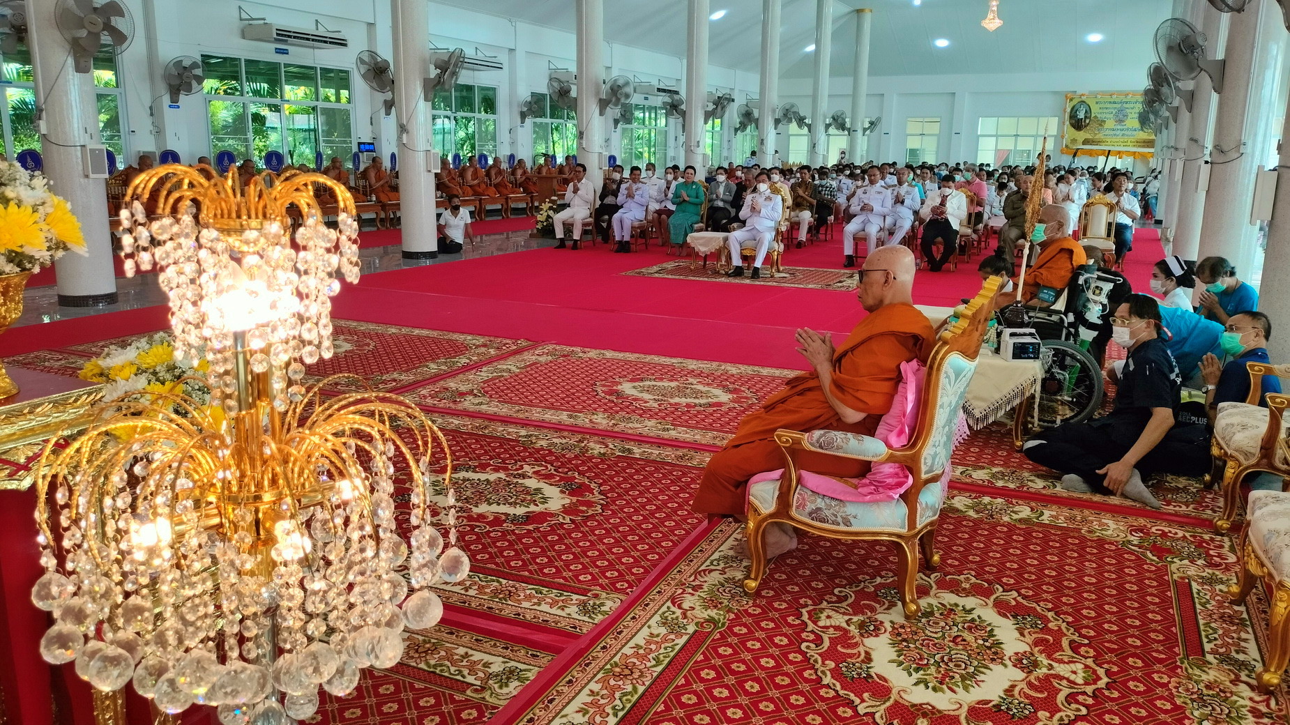 ชาวแปดริ้วพร้อมใจจัดงานมงคลฉลอง เกจิดังอายุยืนครบ 100 ปี 