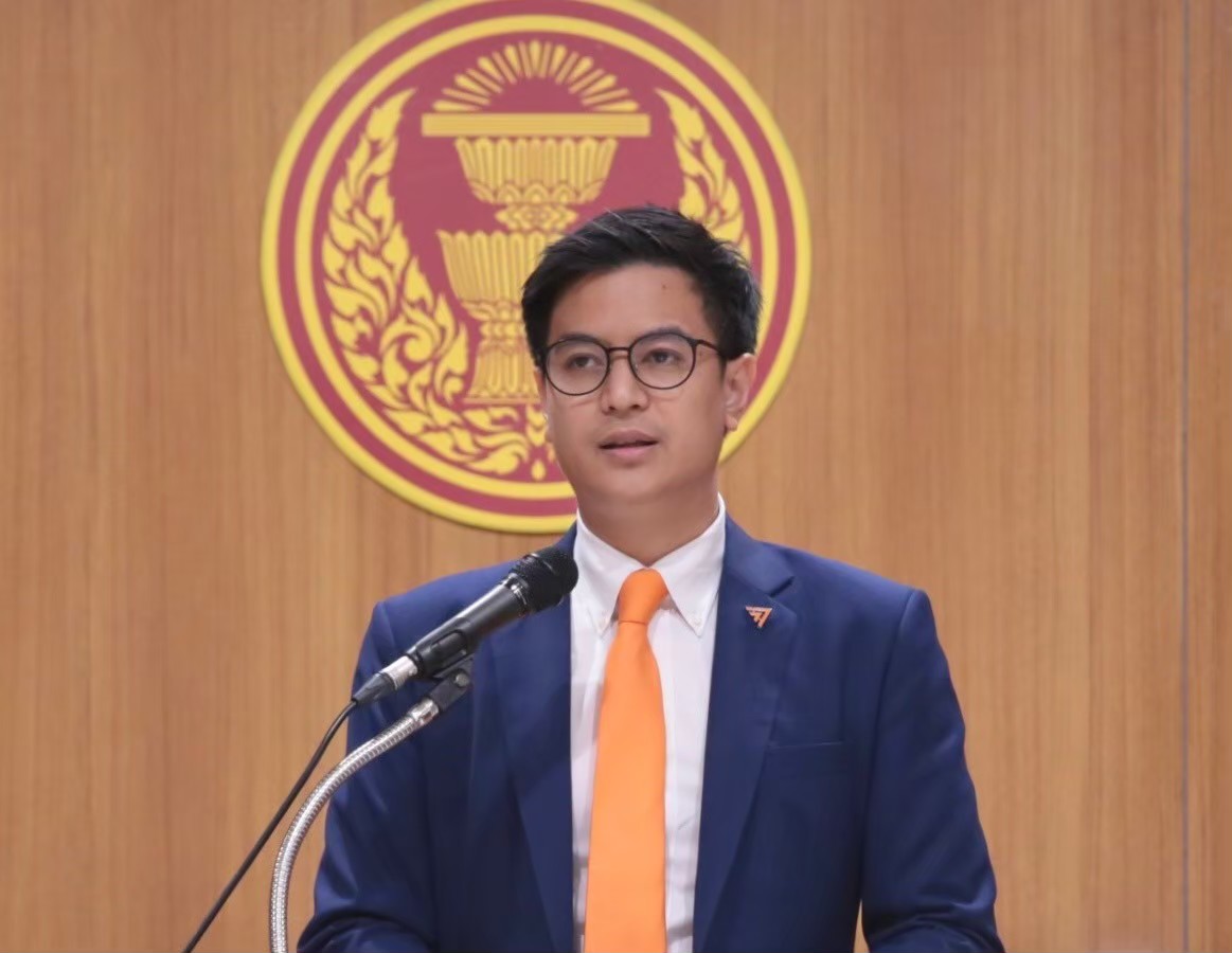 "กมธ.พัฒนาการเมือง" เชิญ "นายกฯ"  แจงเกณฑ์ตัดสินใจรับรองร่างพรบ.การเงิน