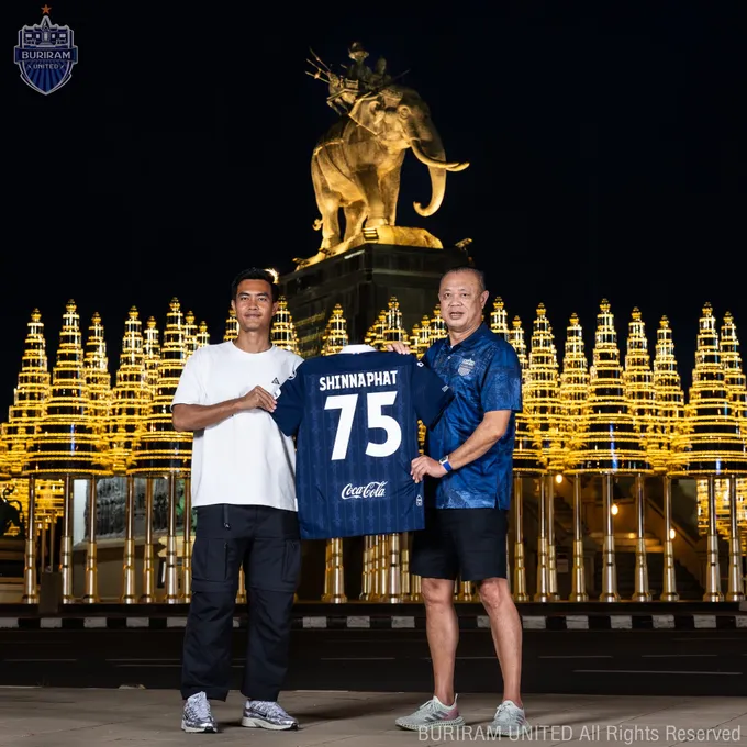 "บุรีรัมย์" เปิดตัว "ชินภัทร์ ลีเอาะ" เสริมทัพแนวรับ สู้ศึกฤดูกาล 2025/26