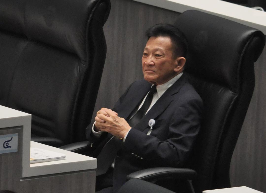 "สมพงษ์"ปัดข่าว "เพื่อไทย"จับขั้วรัฐบาล ชี้หวังดิสเครดิต แฉ "พรรคร่วมรบ."เปิดเกมต่อรองอำนาจกันเอง 