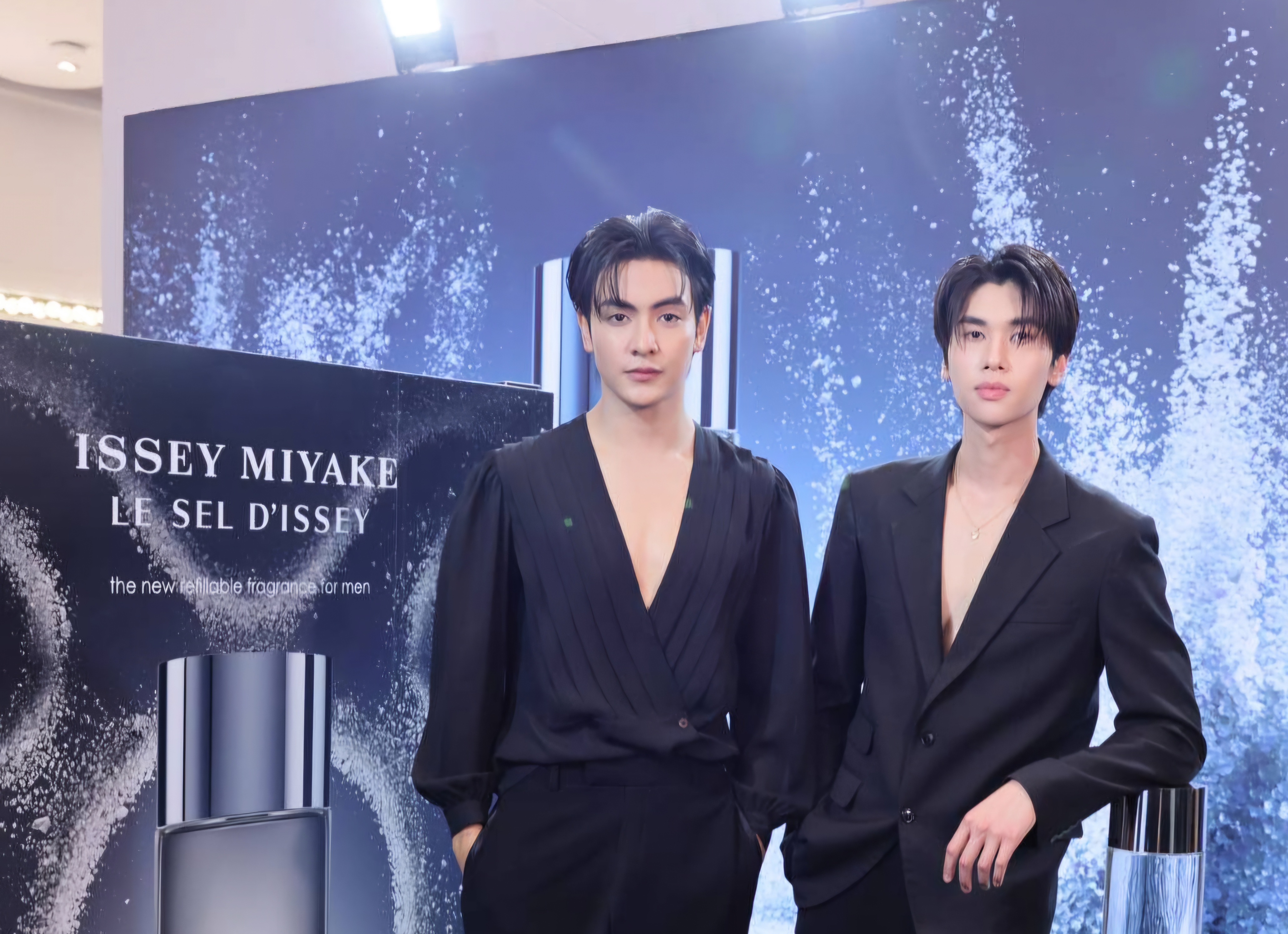  เสน่ห์สุภาพบุรุษยุคใหม่! “จุง - ดัง” ตัวหอมฟุ้งเกินต้านกับกลิ่นหอมใหม่ Le Sel d’Issey ถ่ายทอดแรงบันดาลใจจากเกลือและธรรมชาติ
