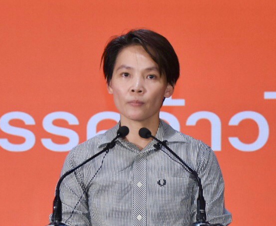 "ณธีภัสร์" มีชื่อเป็นส.ส.ทั้งที่แถลงลาออก เมื่อ 16.พ.ค. เซ่นเมาแล้วขับ ฝ่ายกฎหมายสภาฯ-ก้าวไกล ยันมีผลหลังประชุมสภาฯนัดแรก