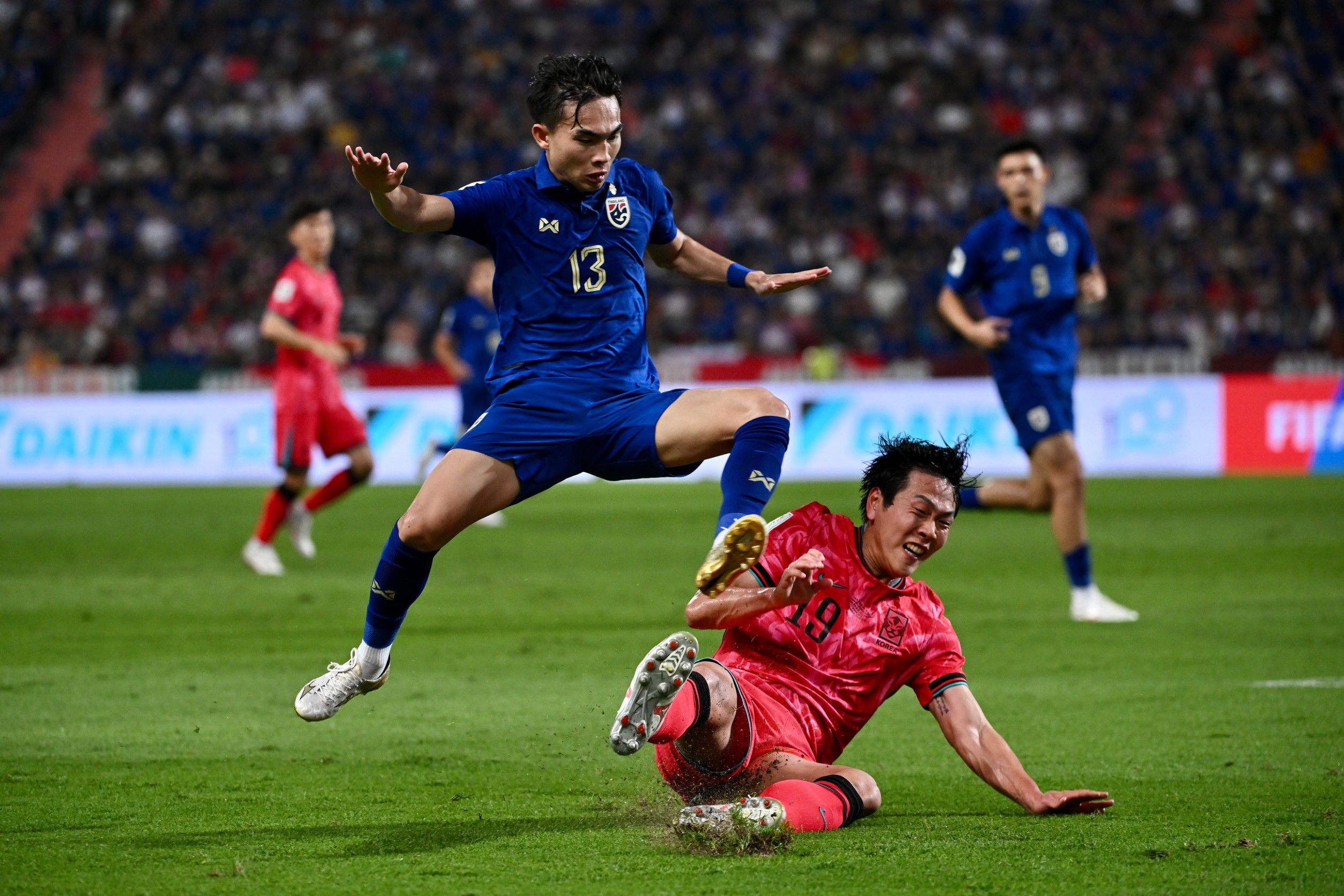 สุดต้าน! "ช้างศึก" พ่าย "เกาหลีใต้" 3-0 คัดบอลโลก