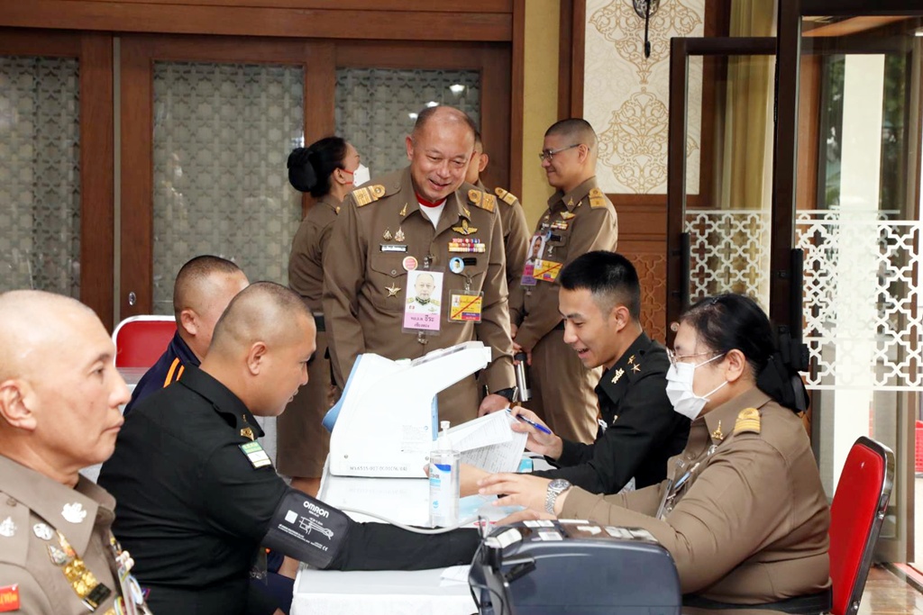 ข้าราชบริพารหน่วยราชการในพระองค์ พร้อมใจร่วมบริจาคโลหิต ถวายเป็นพระราชกุศลเนื่องในโอกาสวันเฉลิมพระชนมพรรษา 28 กรกฎาคม 2568