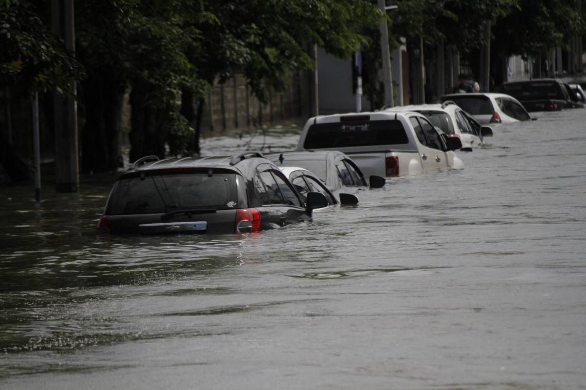 ปรากฏการณ์ฝนหนัก "Extream rainfall" น้ำท่วมนิคมบางปู กับภาวะโลกร้อน