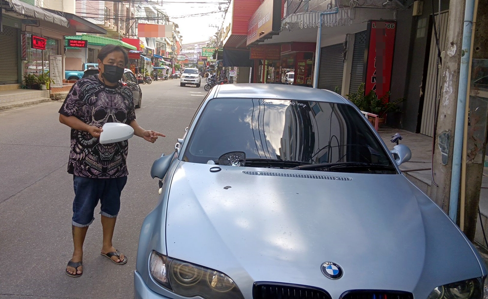 เจ้าของร้านตัดผมชื่อดังพัทยา วอน ตร.ติดตามรถเก๋งเมาเฉี่ยวชน BMW เสียหาย
