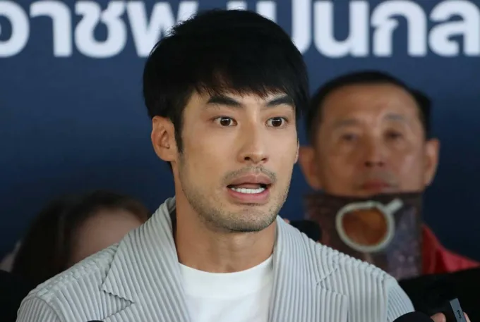 "บอย-ปกรณ์" แจ้งความเอาผิด "ดิไอคอนกรุ๊ป" ฐานปกปิดข้อมูลในการทำธุรกิจ เผยไม่ใช่เหยื่อ แต่ถูกใช้เป็นเครื่องมือ ย้ำไม่ได้ทำหวังลบล้างความผิด