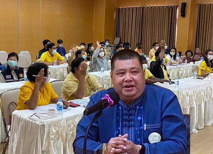 "อธิบดีโจ" ชวนชาวนาอ่างทอง "ปลูกข้าวรักษ์โลก" เพิ่มรายได้จากการขายคาร์บอนเครดิต 