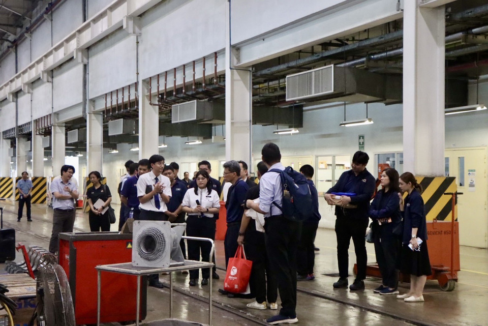 ขร. ลงพื้นที่ศูนย์ซ่อมฯ รถไฟฟ้าสายสีน้ำเงิน ดันมาตรฐานช่วงล่าง เสริมความปลอดภัยระบบรางไทย