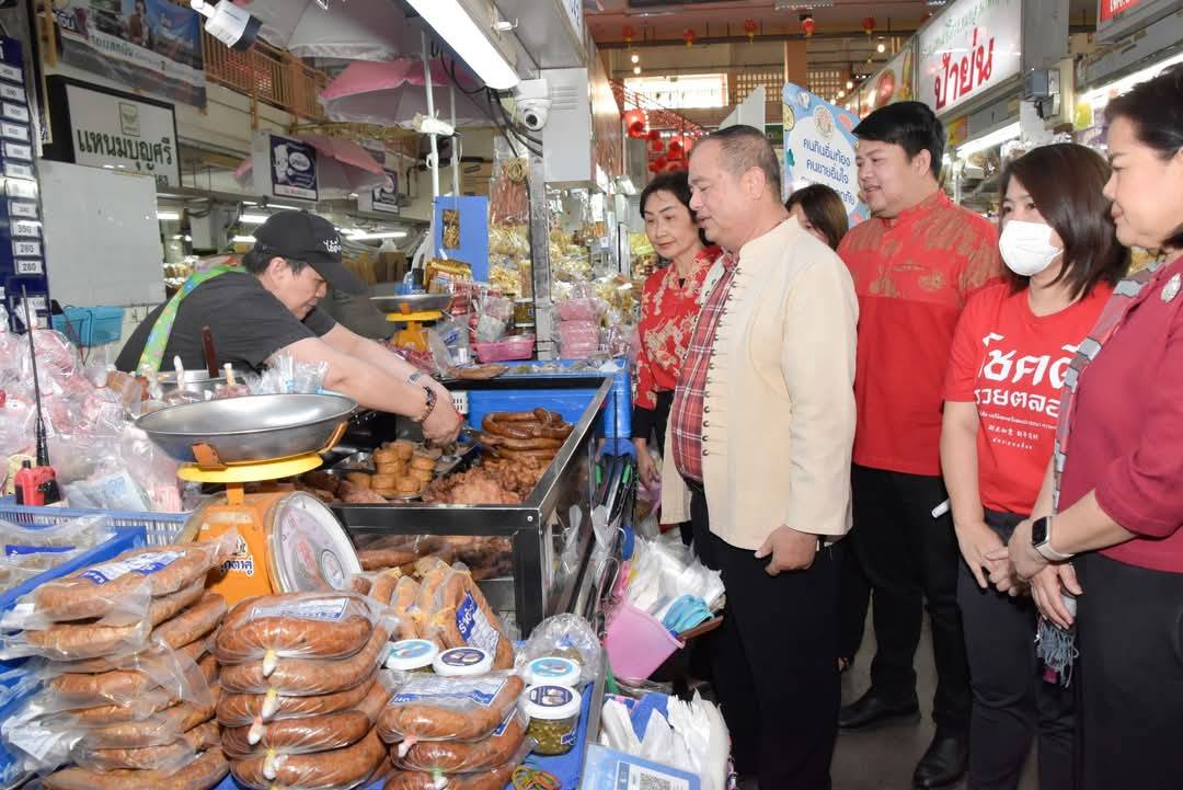 เทศบาลนครเชียงใหม่ ลงพื้นที่สุ่มตรวจสารปนเปื้อน ผัก ผลไม้ ของไหว้ เพื่อสร้างความมั่นใจแก่ผู้บริโภค ในช่วงเทศกาลตรุษจีน  
