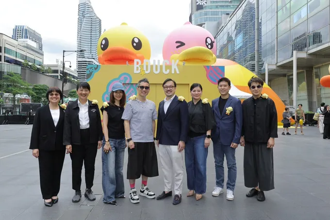 เซ็นทรัลเวิลด์ เปิดสวนสนุกเป่าลมติดแอร์ใหญ่ที่สุดในไทย “B.Duck Playful 20th Glow in the Duck”