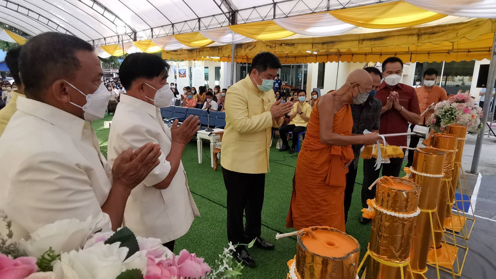 ทม.บุรีรัมย์เชิญชวนหล่อเทียนพรรษาถวายวัดในชุมชนเนื่องในวันเข้าพรรษา 