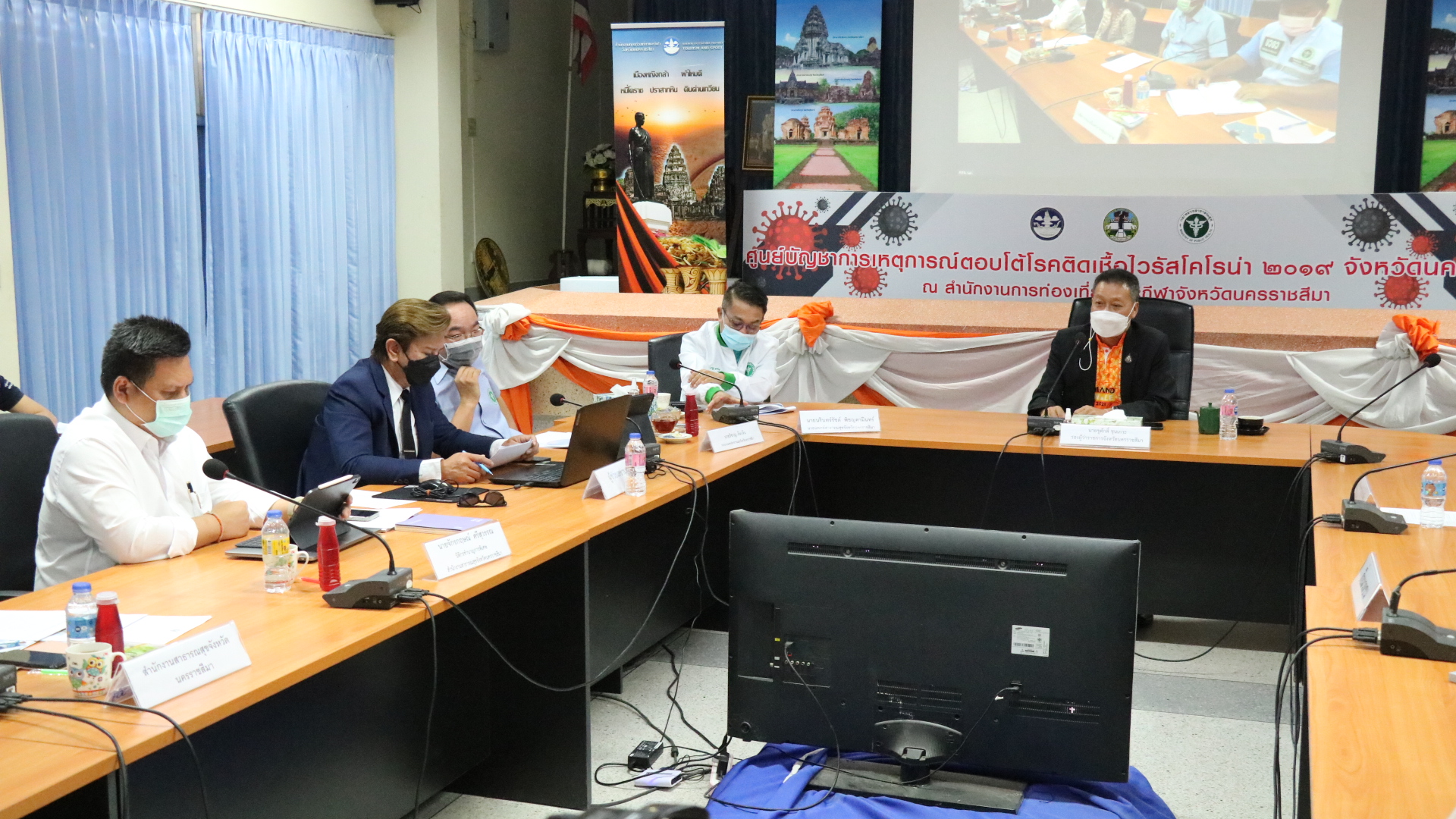 คลัสเตอร์ครบุรีพบติดเชื้อโควิดนับสิบ สั่งปิดโรงเรียนป้องกันการระบาด