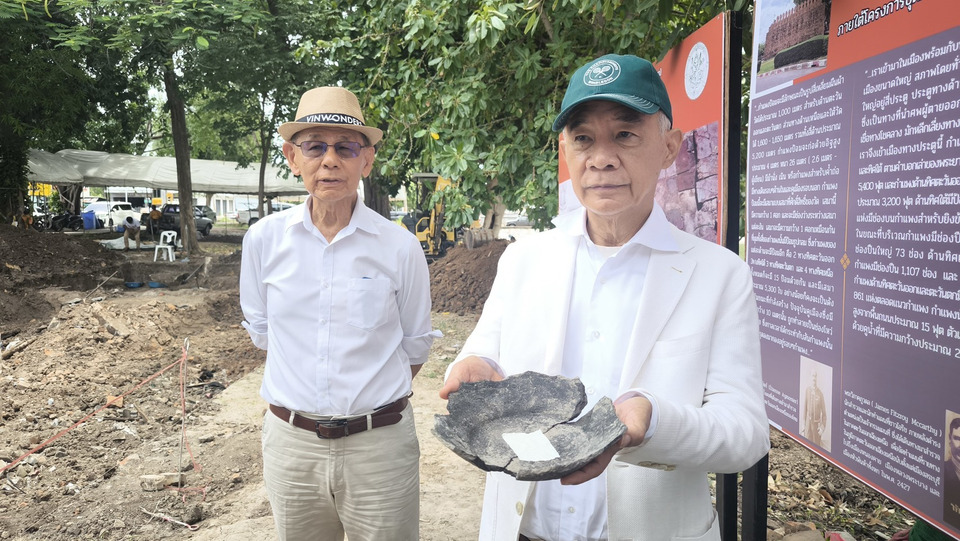“สุวัจน์” นำทีมสำรวจ “โนนพลล้าน” พบแนวกำแพงเมืองโบราณ เร่งตรวจอายุ สร้างไทม์ไลน์ประวัติศาสตร์โคราช
