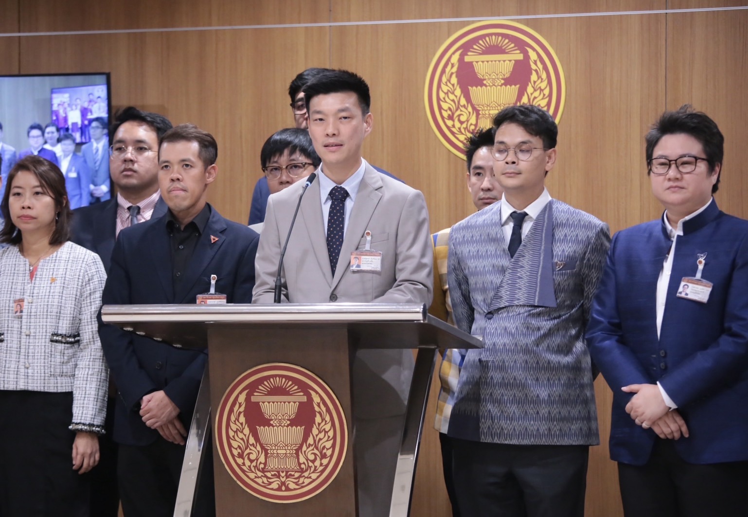 “ฝ่ายค้าน” เดือด! “ไชยา” สั่งปิดประชุมฟ้าผ่าหนีญัตติยกเลิก “MOU 43-44”