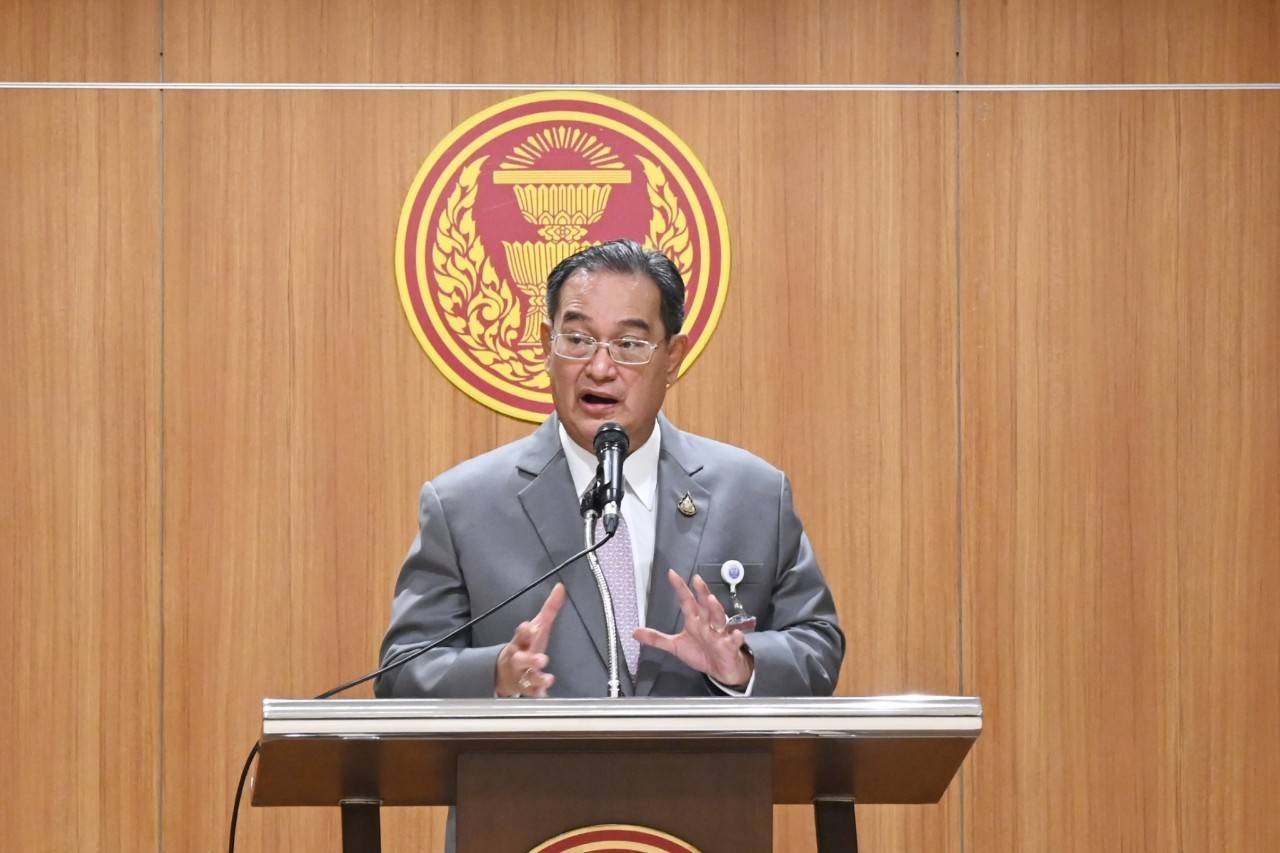 "นิกร" แนะ กมธ.สอบเลือก สว.ชุดใหม่ ศึกษาทุกปมปัญหาชง "สสร." แก้ รธน.