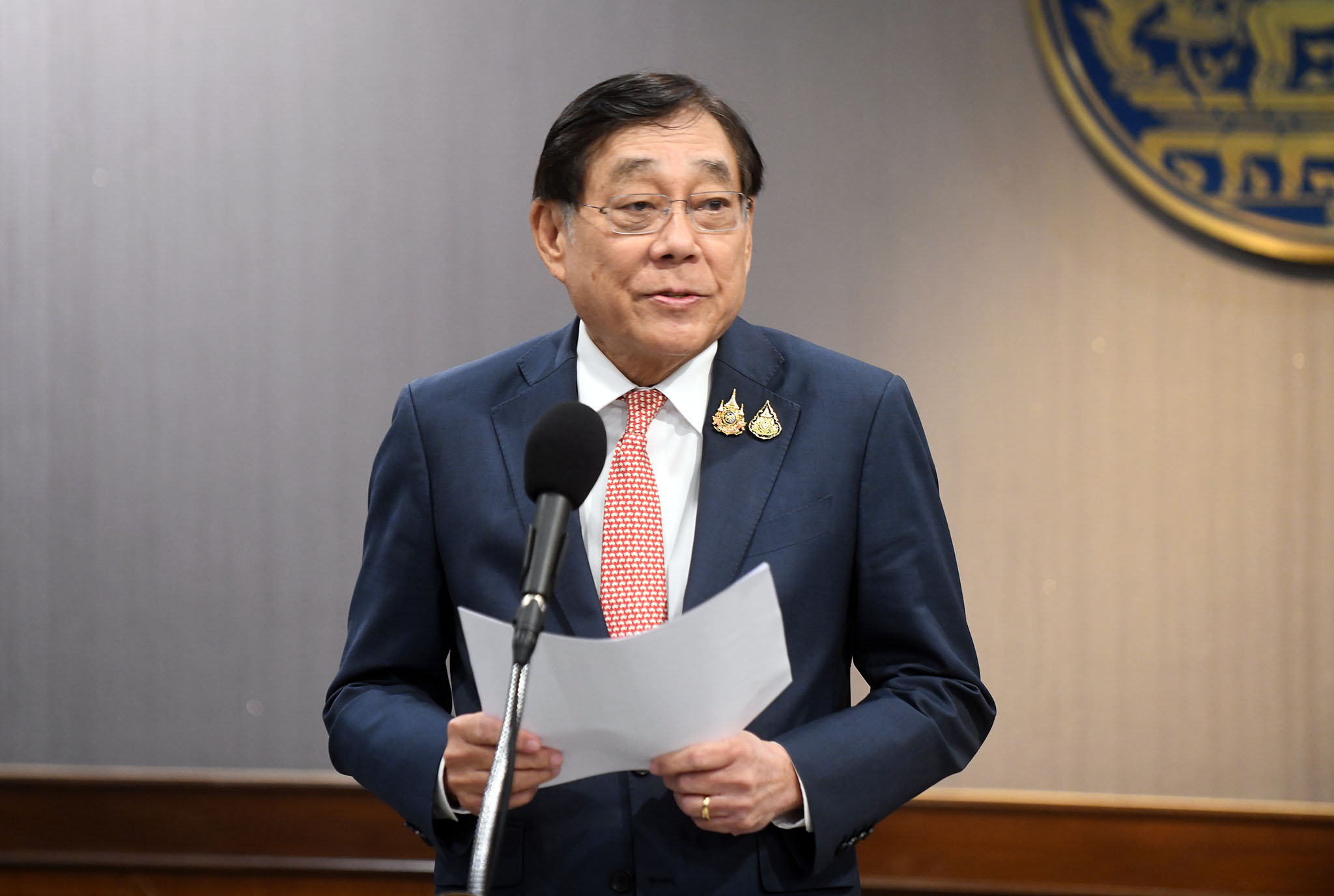 ขุนคลังเตรียมถกแบงก์รัฐ หามาตรการช่วยส่งออก-SME รับมือภาษีทรัมป์ พร้อมทบทวนแจกเงินเฟส 3