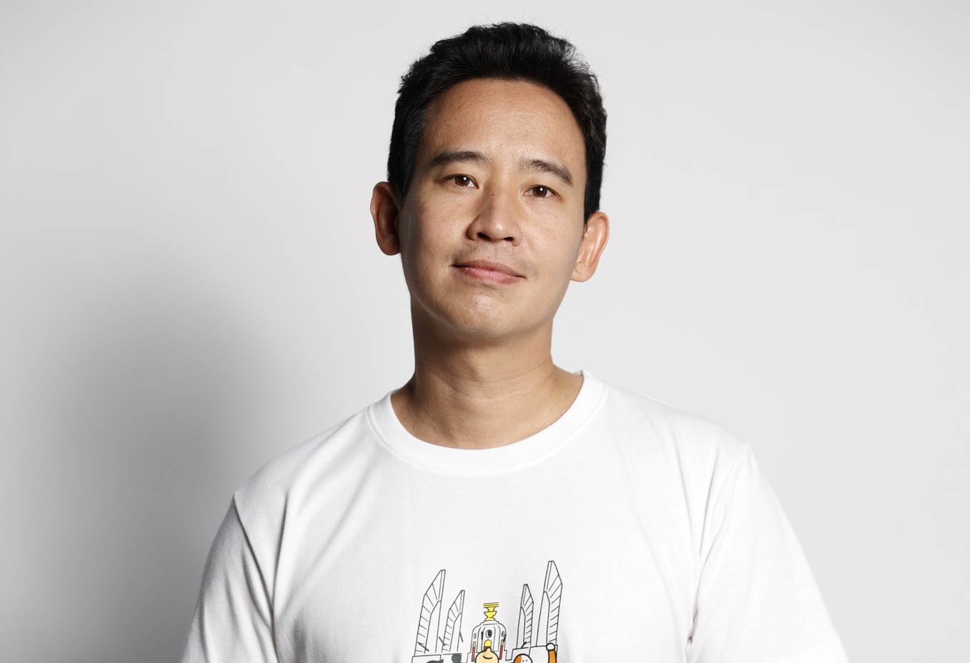 "พิธา" โพสต์ถาม "รัฐบาล" ว่าเกิดอะไรขึ้นที่สนามบินจังหวัดตาก?