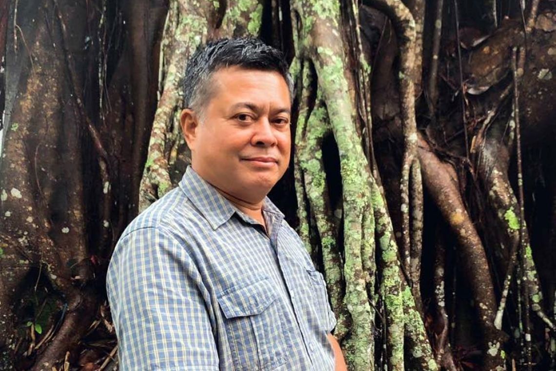 "เทพมนตรี" โพสต์เตือน "เสรีพิศุทธ์-สุดารัตน์" หากร่วมแก้ ม.112 จะถวายฎีการิบ "เหรียญมาลาฯ-ตำแหน่งคุณหญิง"