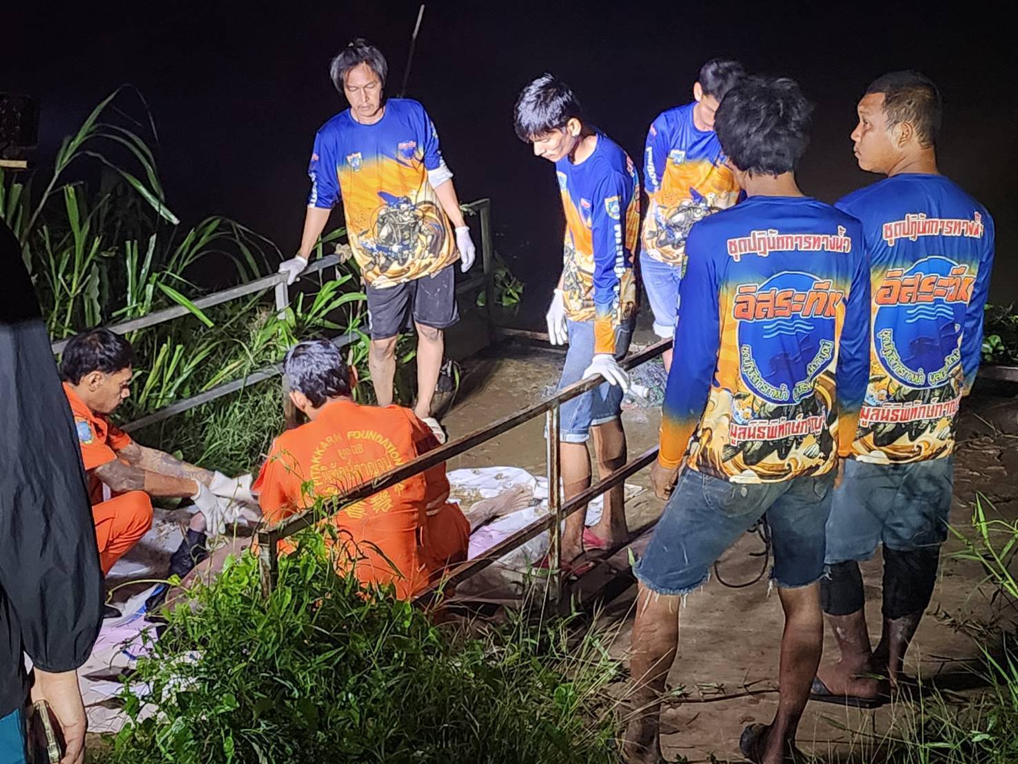  อนาถ! หนุ่มหนองหญ้ากาญจน์ ไปหาปลากับเพื่อนพลัดตกเรือจมน้ำเสียชีวิต