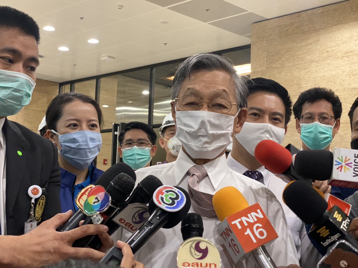 "ชวน"เชื่อผู้รับเหมาก่อสร้างสภาเสร็จสิ้นเดือนเม.ย.ชี้ทุกอย่างเป็นไปตามมติครม.-กม.