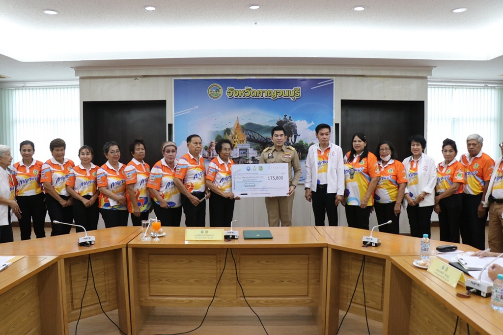 ผวจ.กาญจนบุรีมอบโอวาท-เงินสนับสนุน นักกีฬาผู้สูงอายุลุย “โคราชเกมส์”
