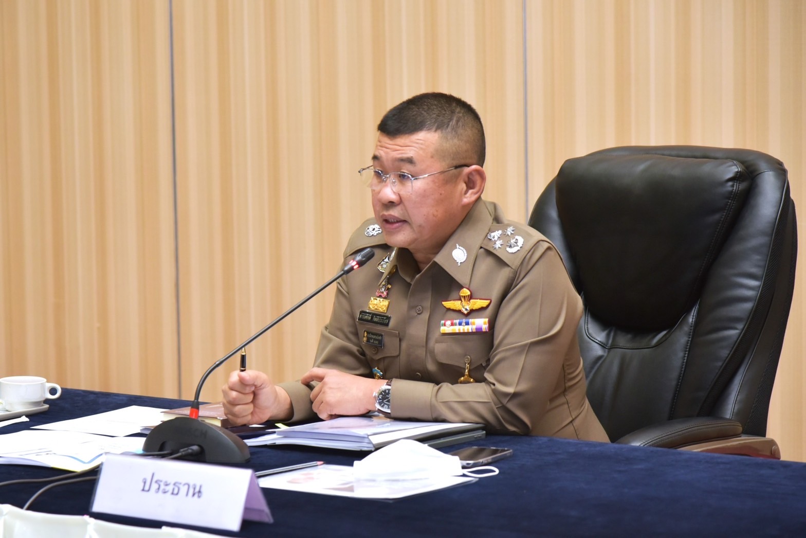 ผบ.ตร. ติวเข้ม การรักษาความปลอดภัยและการจราจร เตรียมการประชุมผู้นำเอเปค 