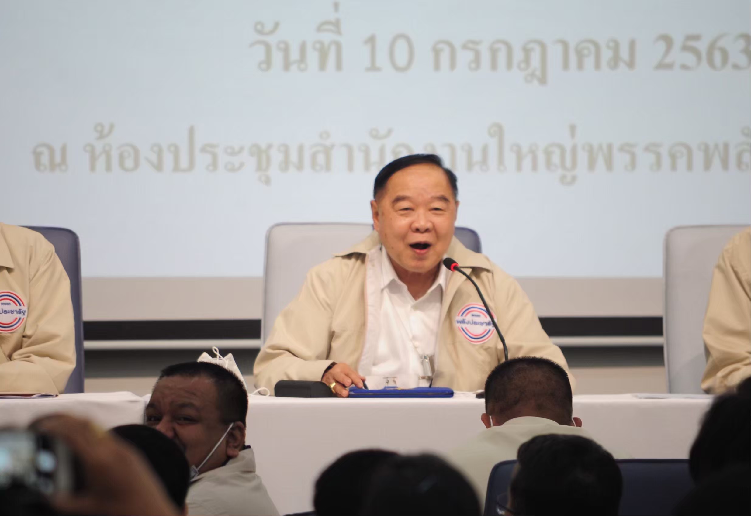 พปชร.พลิกอีกรอบ !ดัน"ชัยวุฒิ"นั่งดีอีเอส"ตรีนุช"จ่อ"เสมา1"ได้"3ป."หนุน จับตาคลื่นใต้น้ำรอบใหม่