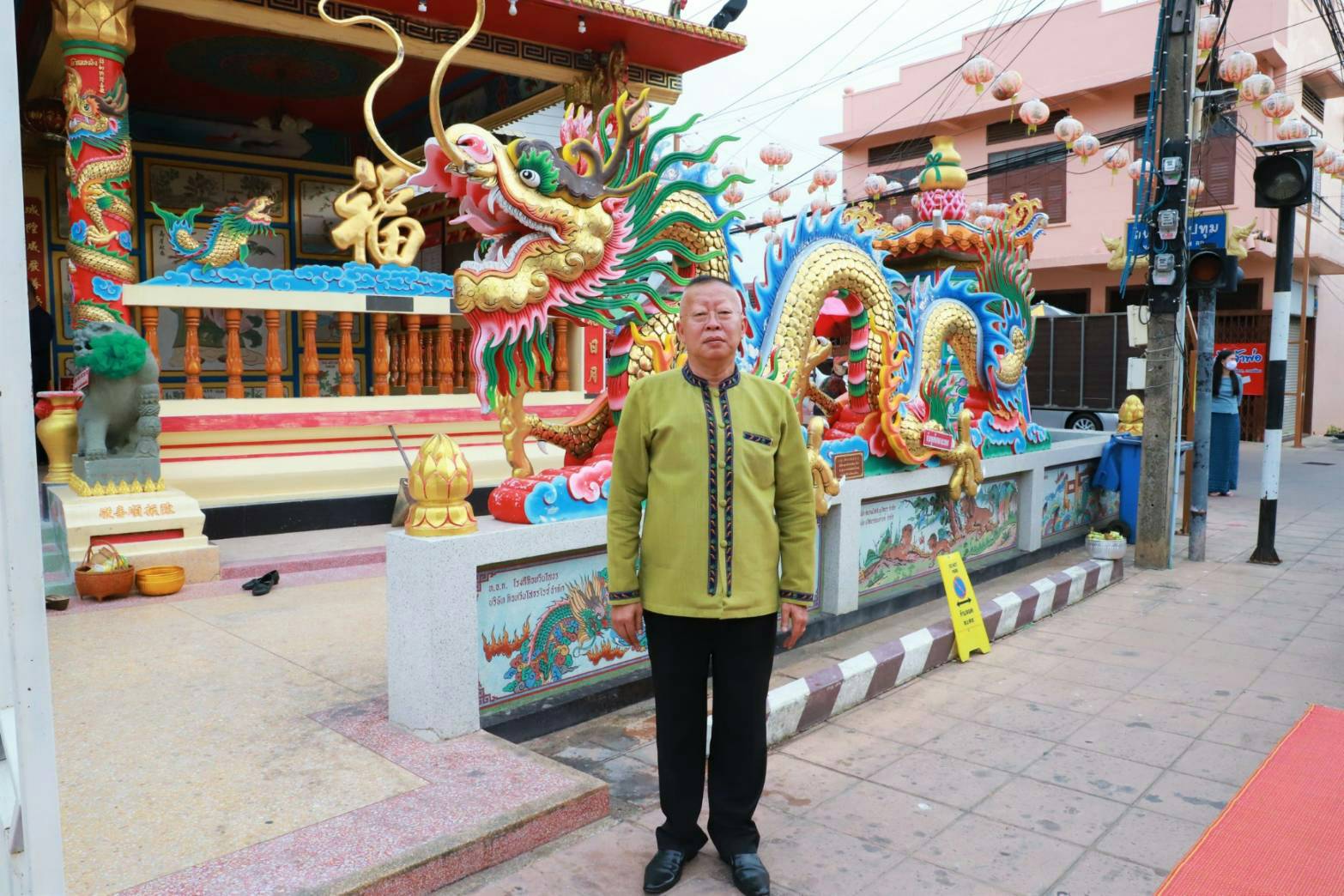 พ่อเมืองยโสธร ชวนสวมใส่ผ้าไทยผ้าพื้นเมืองและอุดหนุนสินค้าโอทอปสร้างรายได้แก่ชุมชน