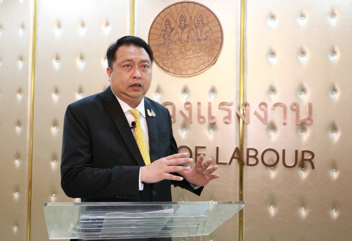 “จับกัง 1” สั่งเร่งช่วยเหลือเยียวยาพนักงาน 191 คนห้างสรรพสินค้า “คลังพลาซ่า” กลางเมืองโคราช ปิดกิจการพิษโควิด