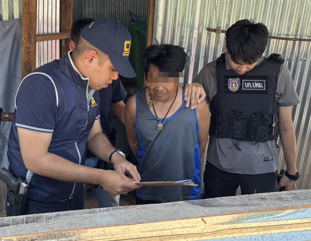 ตำรวจ ปคม.รวบมือมีดโหดหนีคดีแทงภรรยาดับก่อนหมดอายุความไม่กี่วัน 