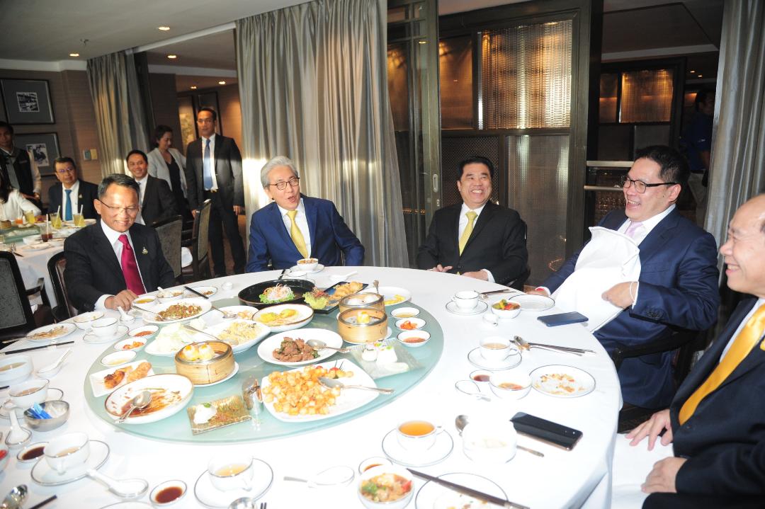 “สามมิตร” เมิน ฝ่ายค้านซักฟอก เย้ย ขุดแต่เรื่องเก่า 