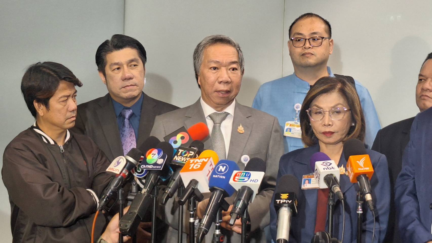 “วุฒิชาติ” บอกไม่มีความเห็นปม “กคพ.”เลื่อนคดีฮั้วเลือกสว. ชี้“DSI” ไม่มีอำนาจ ยันกมธ.เกี่ยวข้องจัดการ หวังปกป้องตัวเอง 