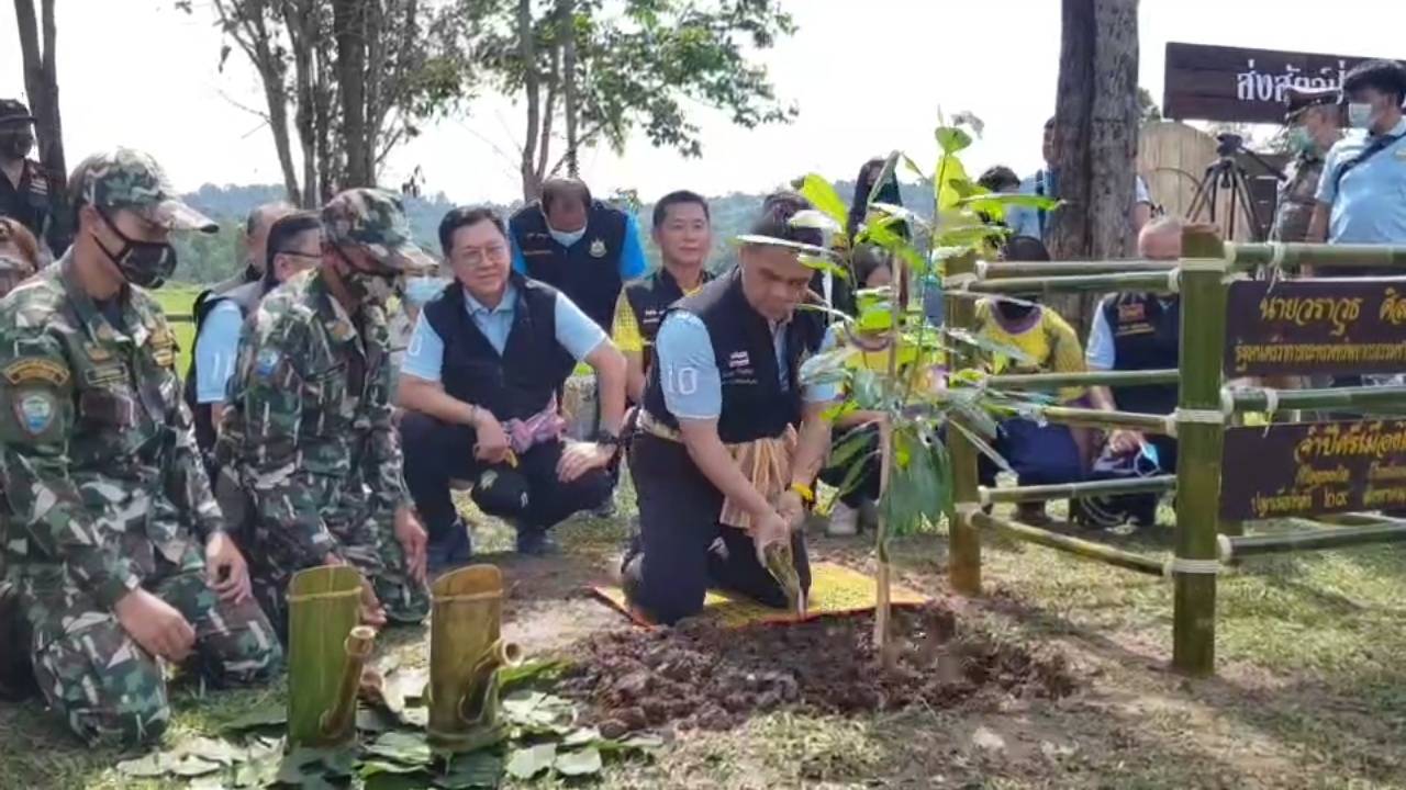 รมต.ทรัพยากรฯปล่อยสัตว์ป่าใกล้สูญพันธุ์ คืนสู่ธรรมชาติเพื่อป่าสมบูรณ์
