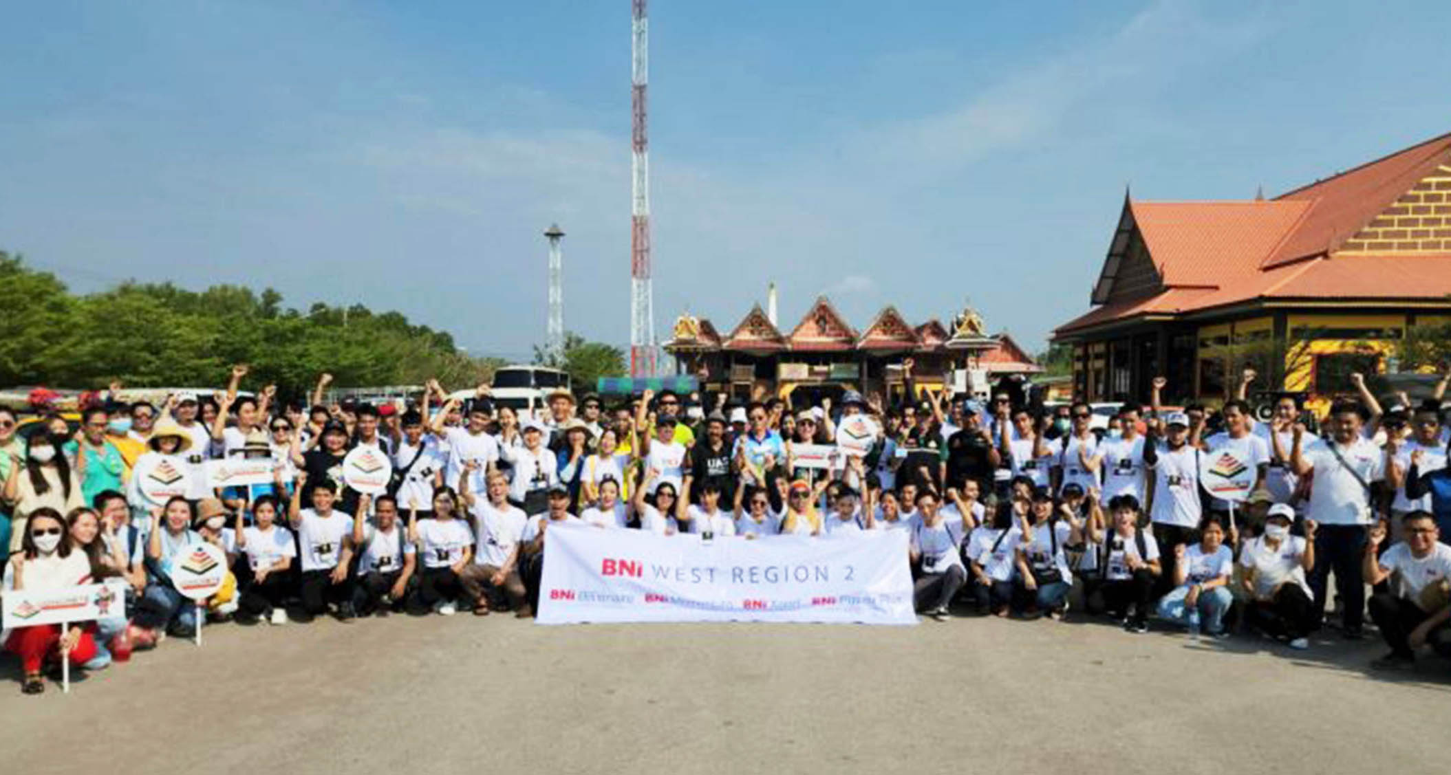 เครือข่ายปชช.อนุรักษ์สิ่งแวดล้อมร่วมใจเก็บขยะปัญหาชายทะเลต.กาหลง  
