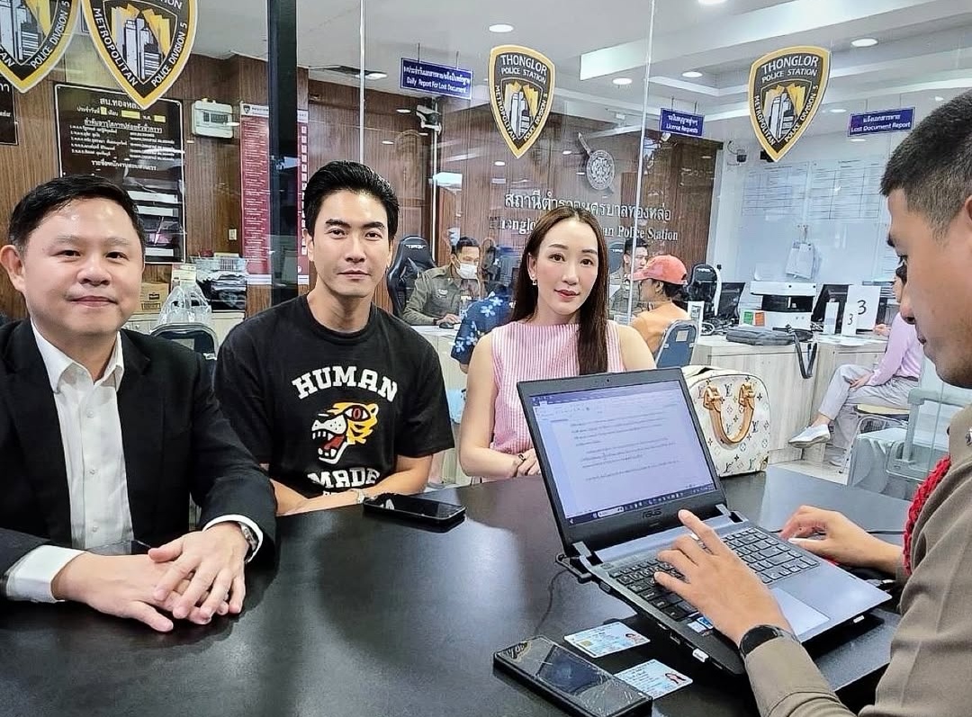 “ตู่ ปิยวดี” อุ้มท้องโตควง “มาวิน” แจ้งความ ถูกแอบใช้ภาพโฆษณา