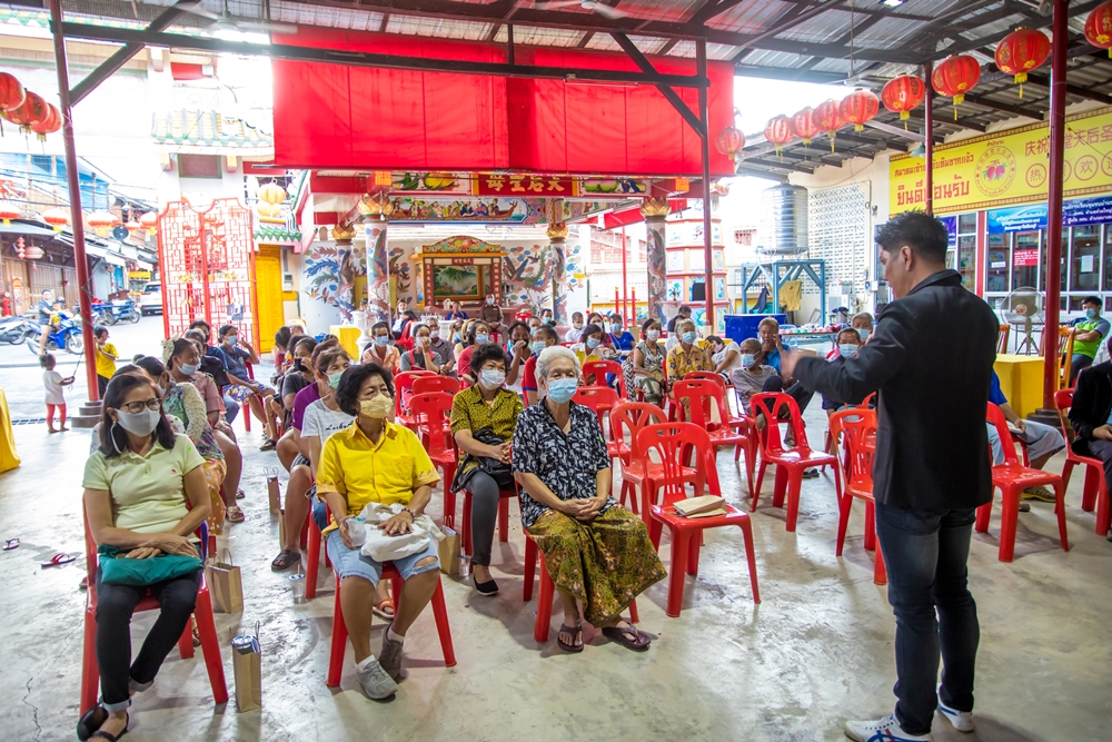 อำเภอบางละมุง ประชุมประชาคมจัดตั้งสถานบำบัดฟื้นฟูสมรรถภาพผู้ติดยาเสพติดบ้านเพียรพิทักษ์ในเขตอำเภอห้วยใหญ่