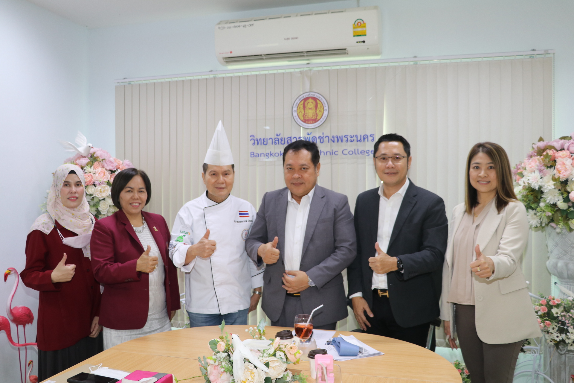 “ประชาชาติ” หารือ “เชฟทองเลียบ-วิทยาลัยสารพัดช่างพระนคร” ส่งเสริมผู้ประกอบการร้านอาหารไทย-ต้มยำมาเลเซีย