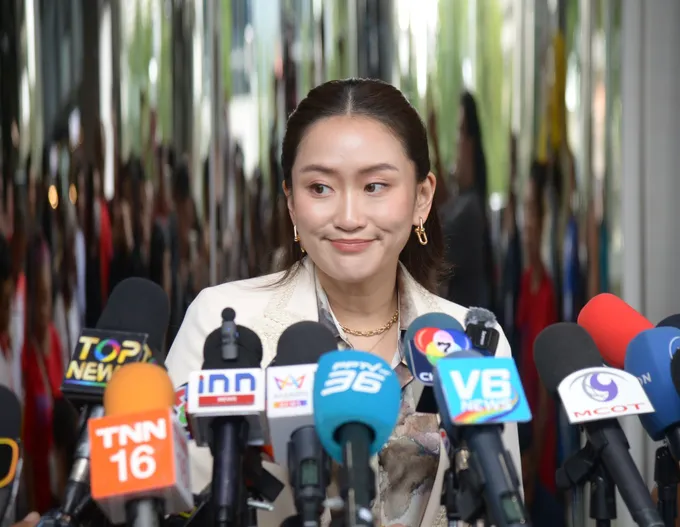 "นายกฯแพทองธาร" เผยไม่ได้คุย “บิ๊กป้อม” บอกให้พลังประชารัฐเคลียร์กันเอง หลังเกิดปัญหาแตกแยก