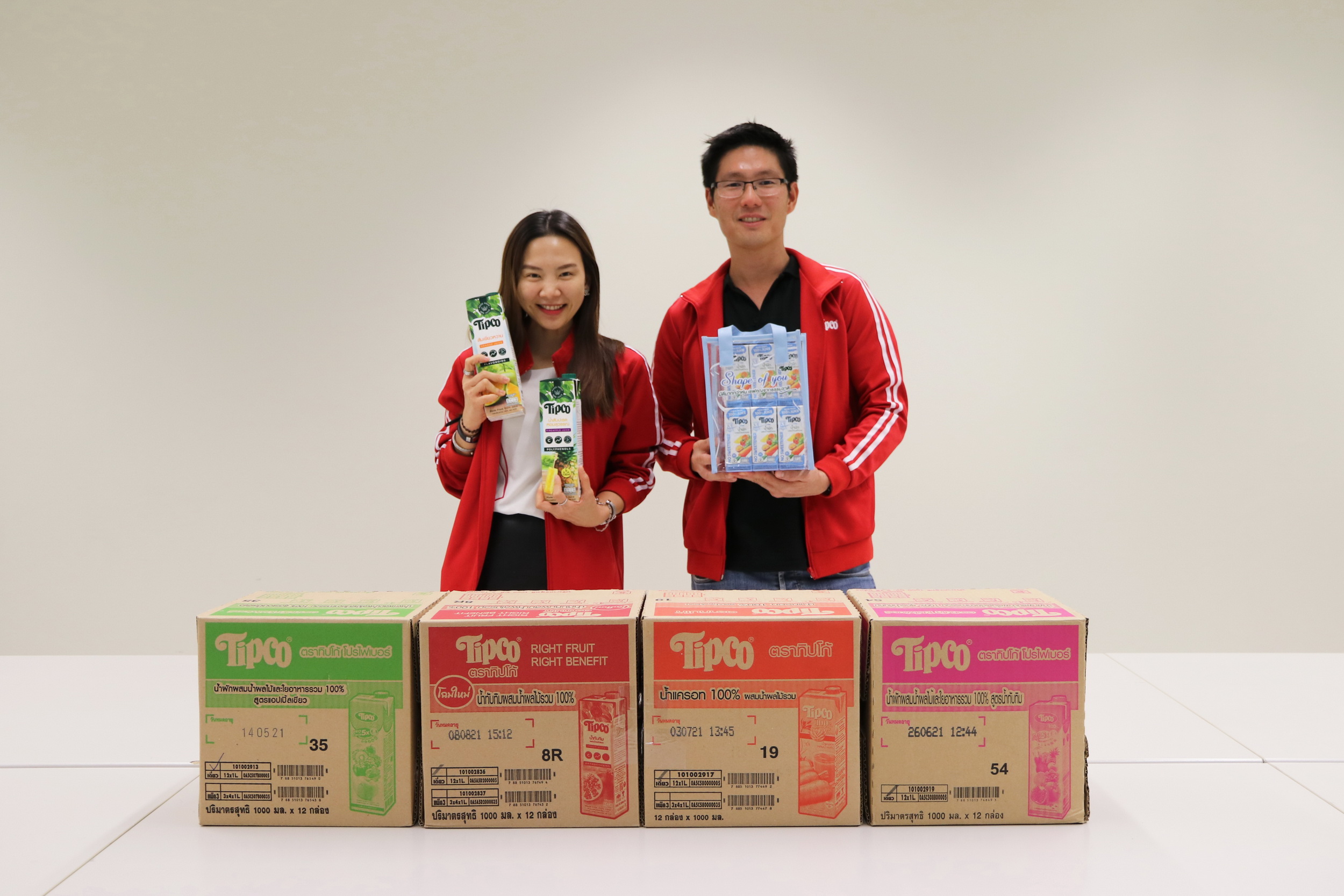 ทิปโก้ มอบผลิตภัณฑ์ ให้มูลนิธิเดอะฮับ สายเด็ก 1387 (Childline Thailand)เพื่อเด็กด้อยโอกาสทางสังคม