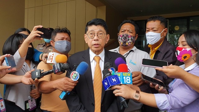 “วิษณุ” ไม่ระทึกใจศาลรธน.วินิจฉัย “บิ๊กตู่” พักบ้านหลวง ยก กรณี รมต.เป็นอดีตขรก. เบิกค่ารักษาพยาบาลมาเทียบ 