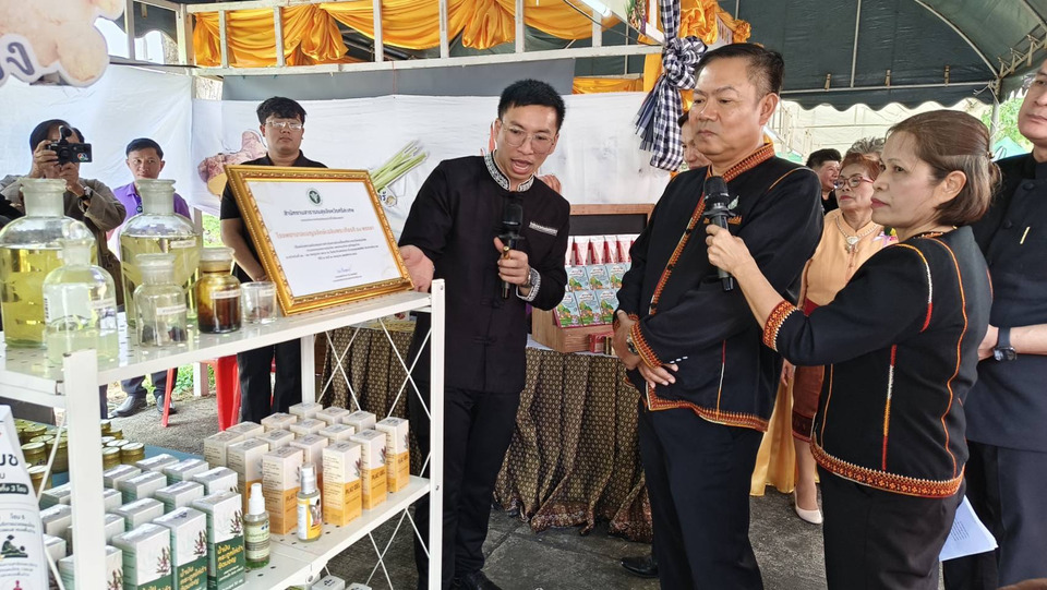ศรีสะเกษเปิดมหกรรมอุทยานสมุนไพรฯ ครั้งที่ 1 ดันเมืองสมุนไพร สร้างรายได้-หนุนท่องเที่ยวเชิงสุขภาพ