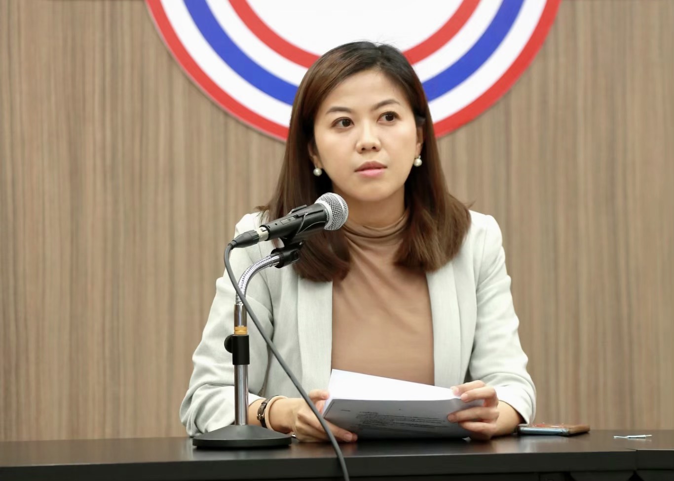 “ทิพานัน” ตอก ”ธนาธร”เลี่ยงบาลี ร้อนรนโยนบาปนายกฯ ปม”วัคซีนพระราชทาน”