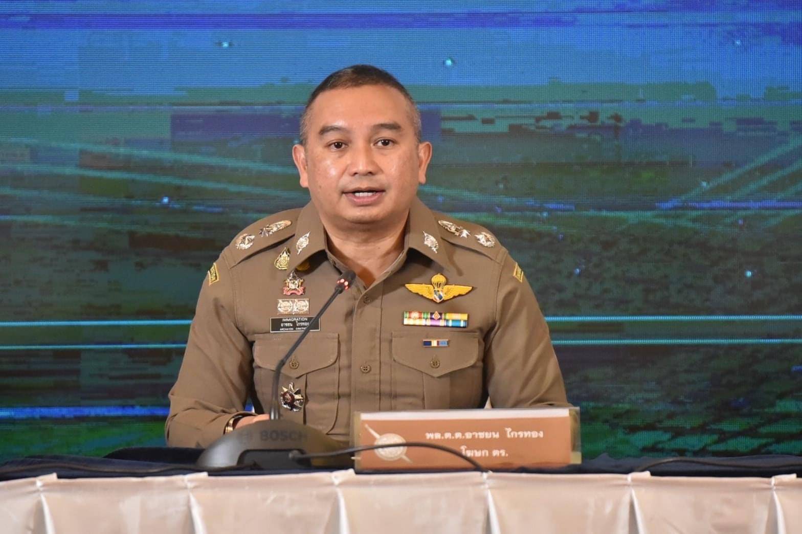 “บิ๊กต่าย” สั่งจับกุมกลุ่มวัยรุ่นเมาทำร้ายดาบตำรวจโรงพักคันไร่ 