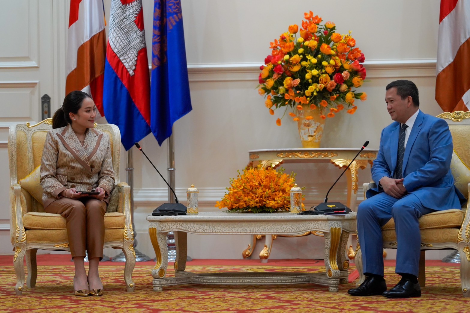 ชื่นมื่น! “แพทองธาร” นำคณะเพื่อไทย กระชับความสัมพันธ์ “พรรคประชาชนกัมพูชา”